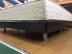 キングスダウンのワイドダブルロングサイズベッド買取致しました。愛品 