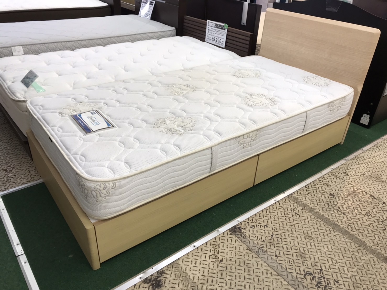 シモンズのビューティーレスト(エクストラハード)シングルベッド買取  