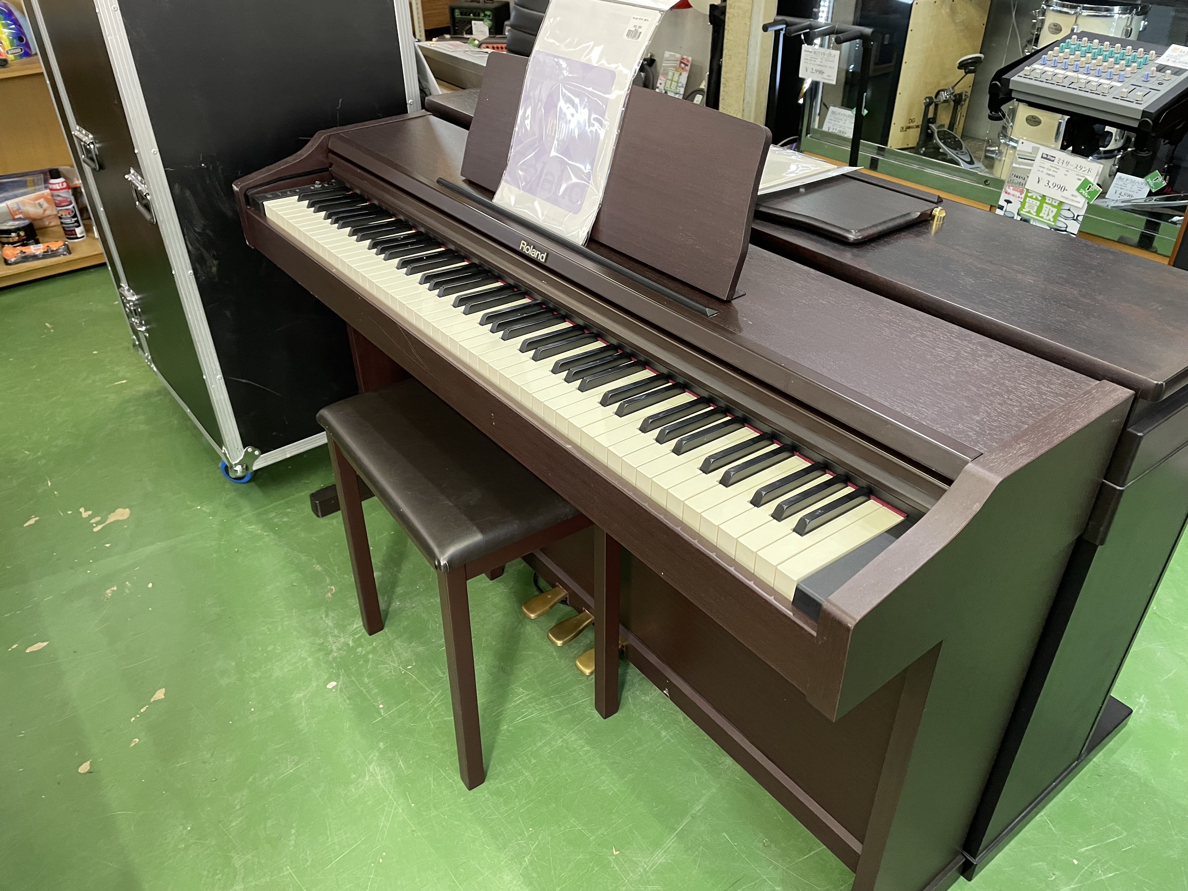 Roland(ローランド)のデジタルピアノ(RP101)買取致しました。愛品館 