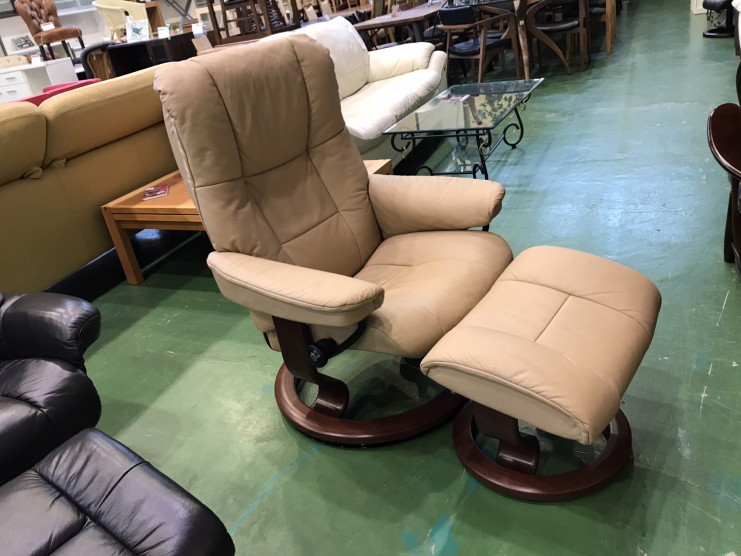 EKORNES(エコーネス)のストレスレスチェア(メイフェア)買取致しました  