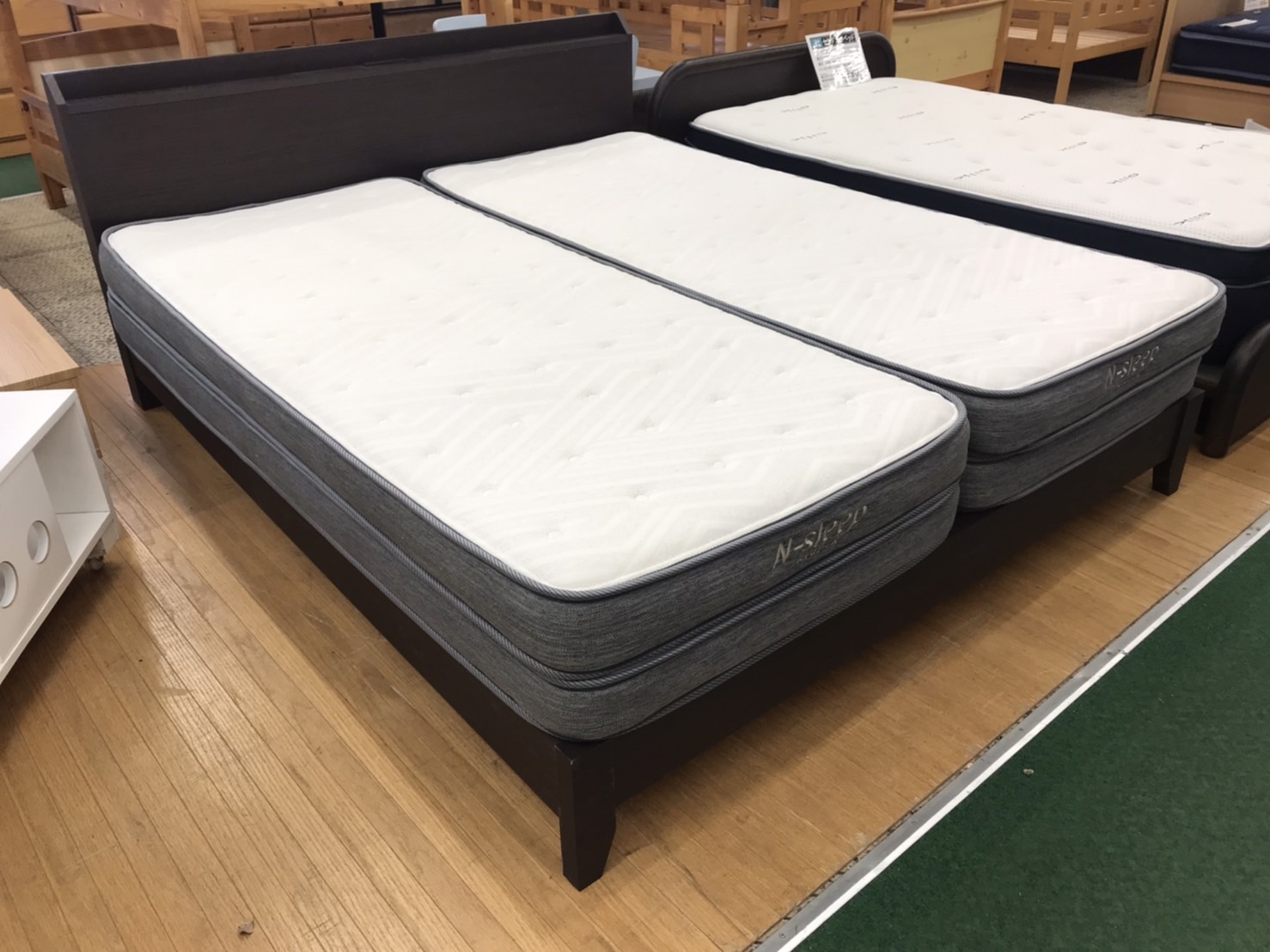 ニトリのクイーンベッド(Nスリープハード)買取致しました。愛品館  