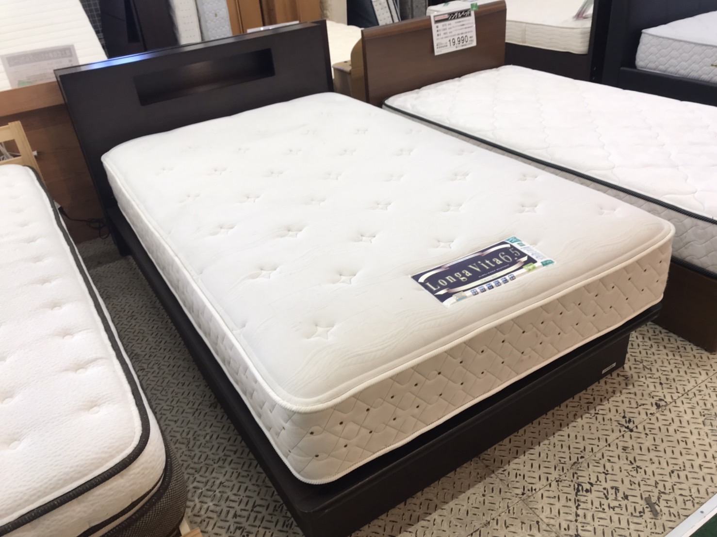 東京ベッドの跳上式収納セミダブルベッド買取致しました 愛品館八千代店 リサイクルショップ 中古品の買取は愛品倶楽部 愛品館