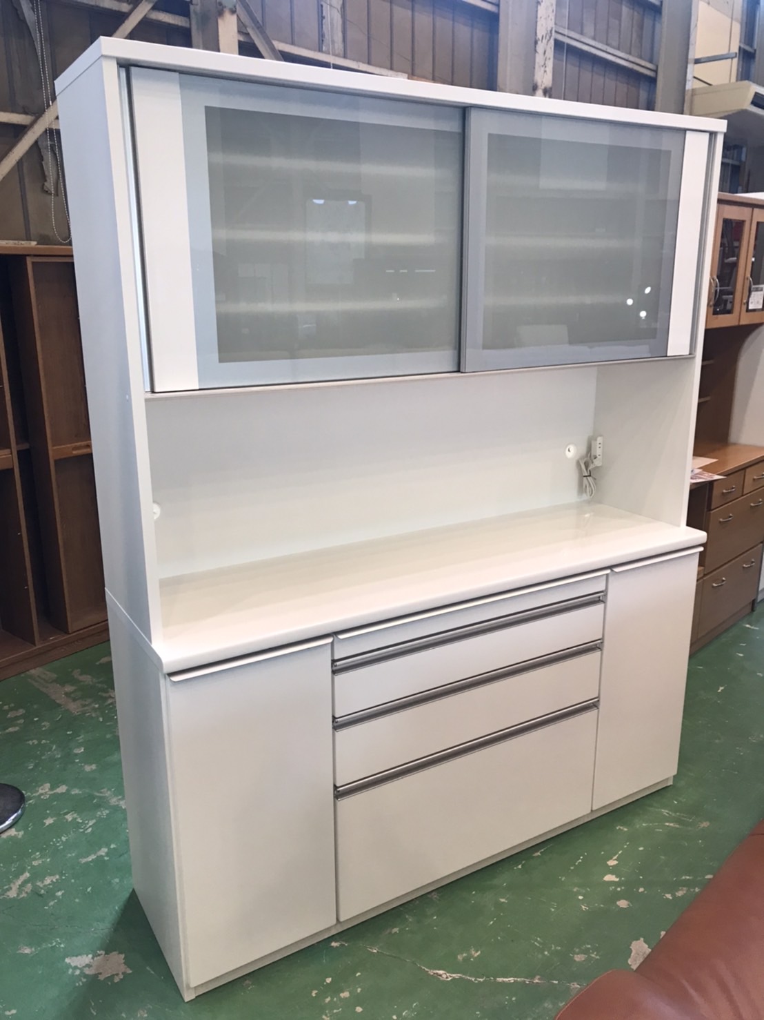 松田家具のスライド扉キッチンボード買取致しました。愛品館八千代店  