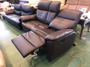GTOの2.5人掛本革電動リクライニングソファ買取致しました。愛品館 
