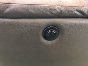 GTOの2.5人掛本革電動リクライニングソファ買取致しました。愛品館 