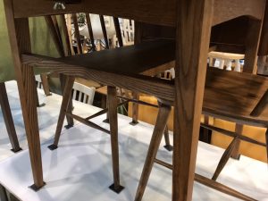 unico(ウニコ)の伸長式ダイニング3点セット買取致しました。愛品館  