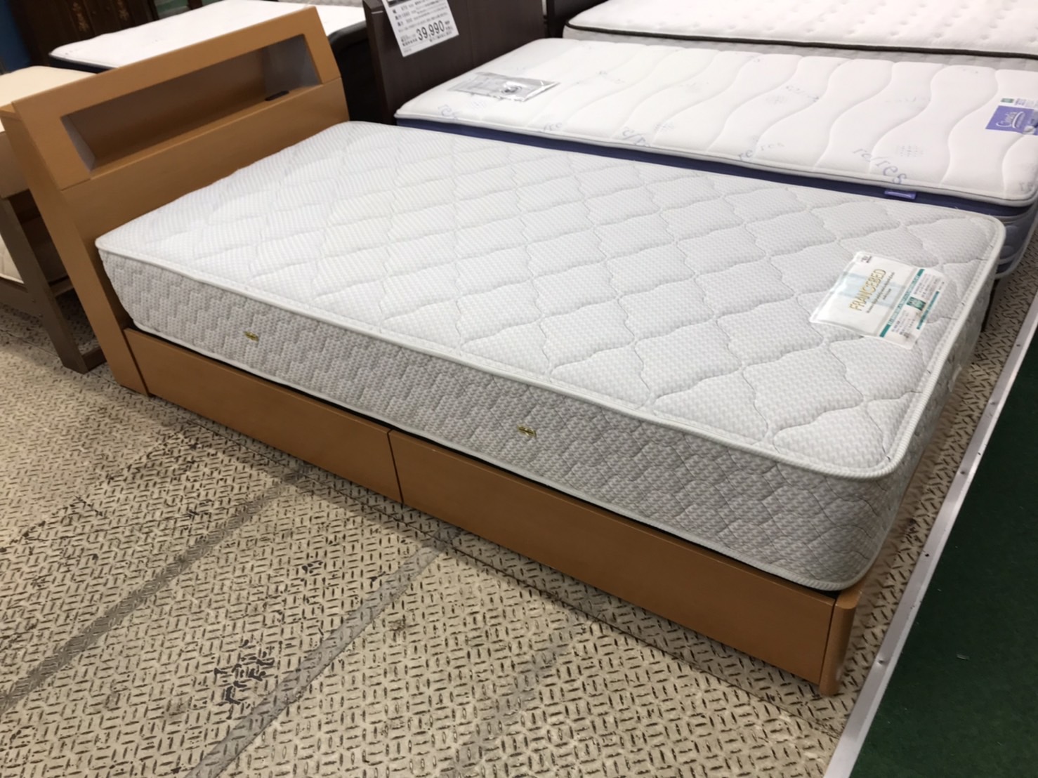 フランスベッドのシングルベッド(ダブルデッキスプリング)買取致しまし 