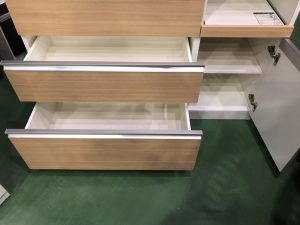共和産業のスライド扉キッチンボード買取致しました。愛品館八千代店 