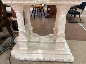 大理石調ガラス天板テーブル入荷致しました！｜リサイクルショップ愛品  