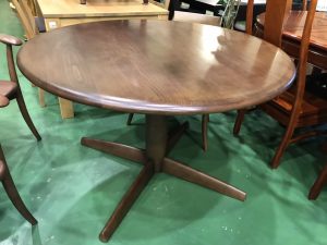 飛騨産業の円卓ダイニング4点セット(CRESCENT)買取致しました。愛品館  