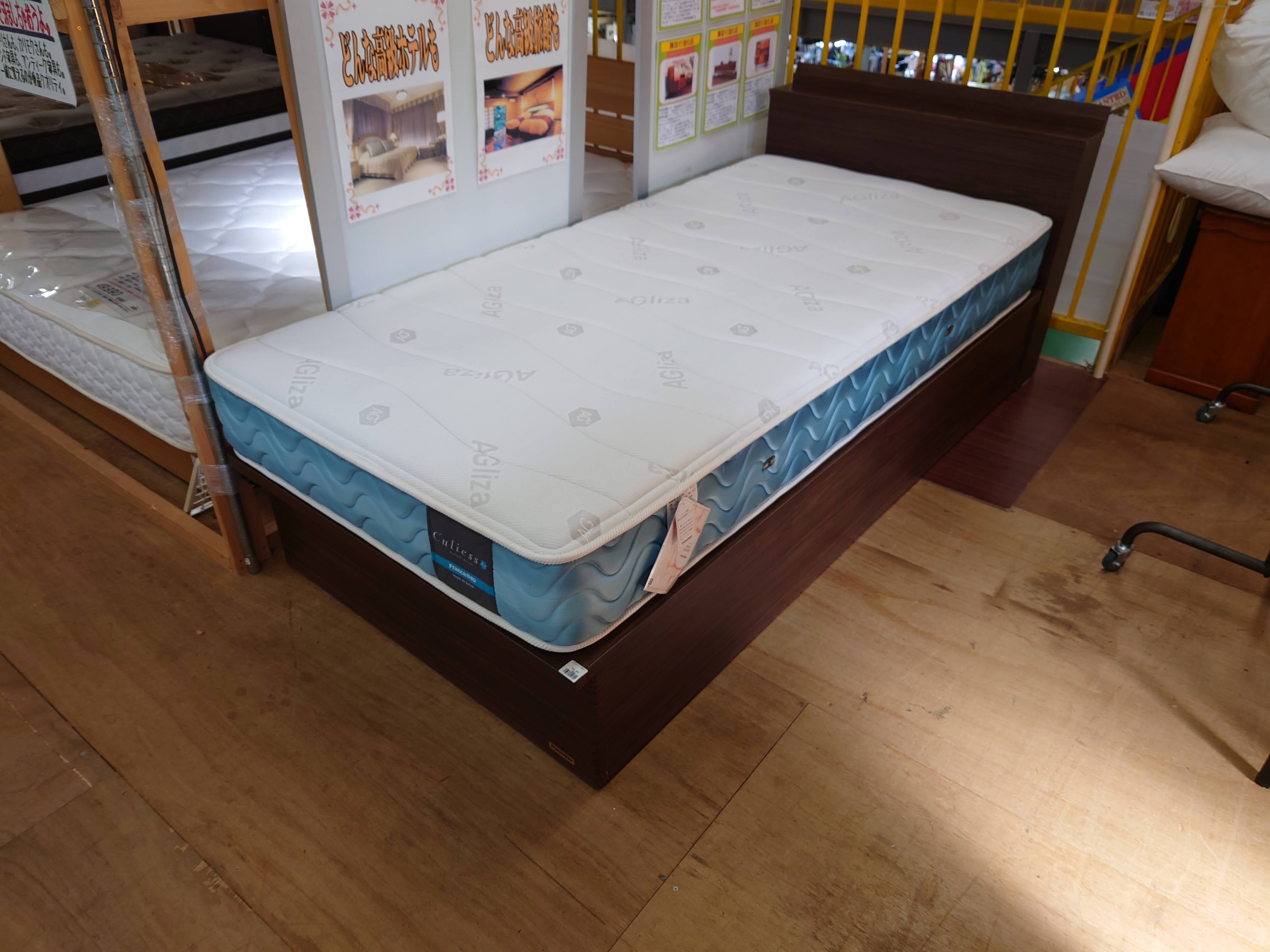 愛品倶楽部柏店】ダブルベッド レッグタイプフレーム ニトリ/フランス