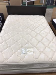 KINGSDOWN(キングスダウン)のワイドダブルベッド買取致しました。愛品 