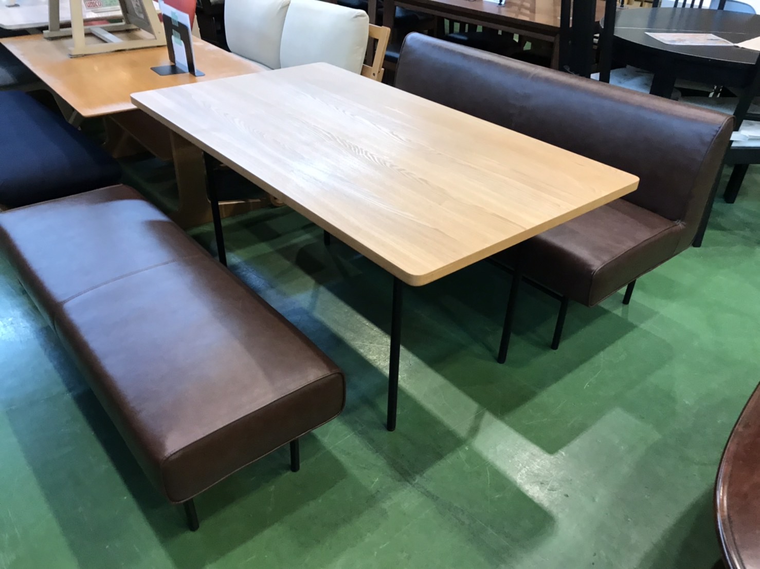 unico(ウニコ)のDINNシリーズベンチダイニング3点セット買取致しました  