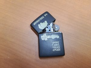 zippo WOODSTOCK 94  黒 1994年製造