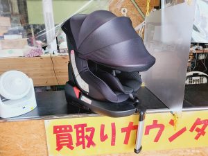 西松屋マムズ キャリーターン・レジェFIXﾁｬｲﾙﾄﾞｼｰﾄ