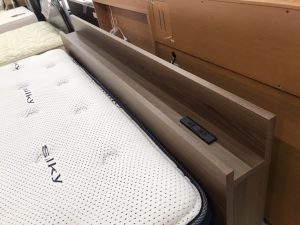 ニトリのダブルベッド(デュアルポケットシルキー)買取致しました。愛品 
