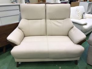 ニトリの2人掛ハイバックソファ(コウテイ2Nシールド)買取致しました 