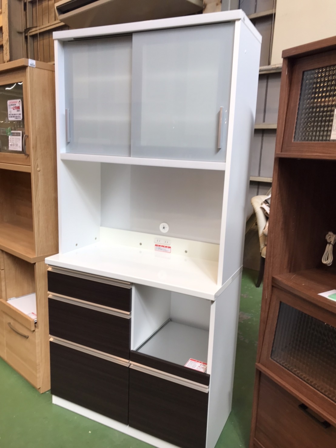 高橋木工所の2枚扉キッチンボード(ファリーナフローラ90)買取致しまし  