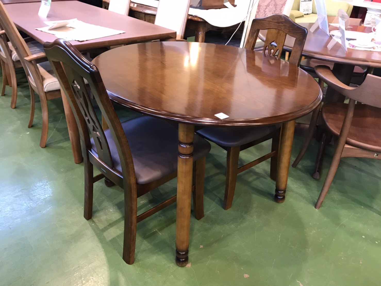 カリモク｜コロニアル｜ダイニング3点セット買取致しました｜愛品館  