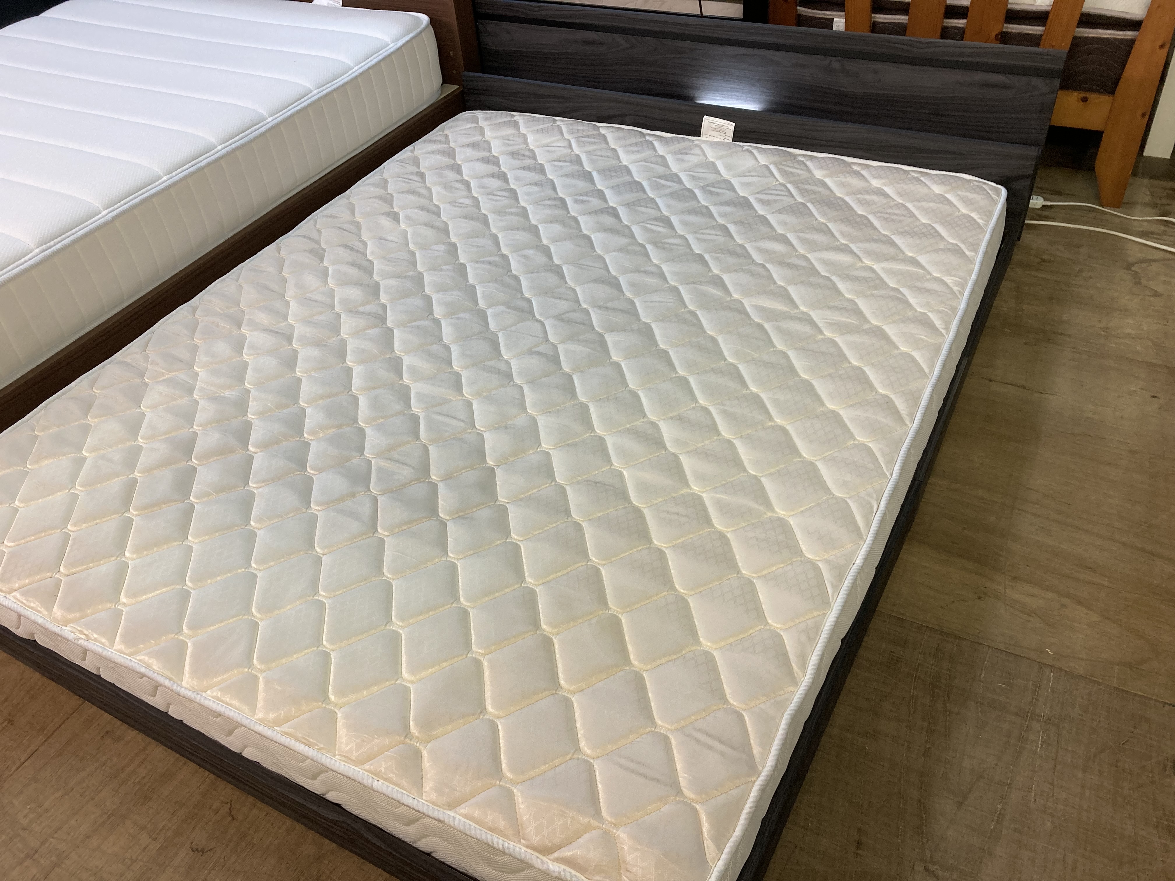 愛品館市原店】ロータイプダブルベッド