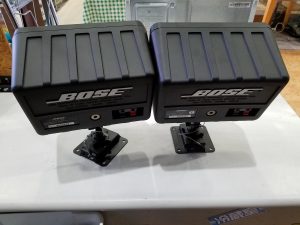 BOSE 101MM　ペアスピーカー 天吊ブランケット付き