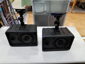 BOSE 101MM　ペアスピーカー 天吊ブランケット付き