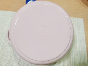 ル・クルーゼ(Le Creuset) 鋳物 ホーロー 鍋ココット・ロンド22 cmシフォンピンク ガス IH オーブン 対応