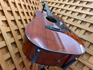 江戸川区ギター買取Takamine エレアコ②