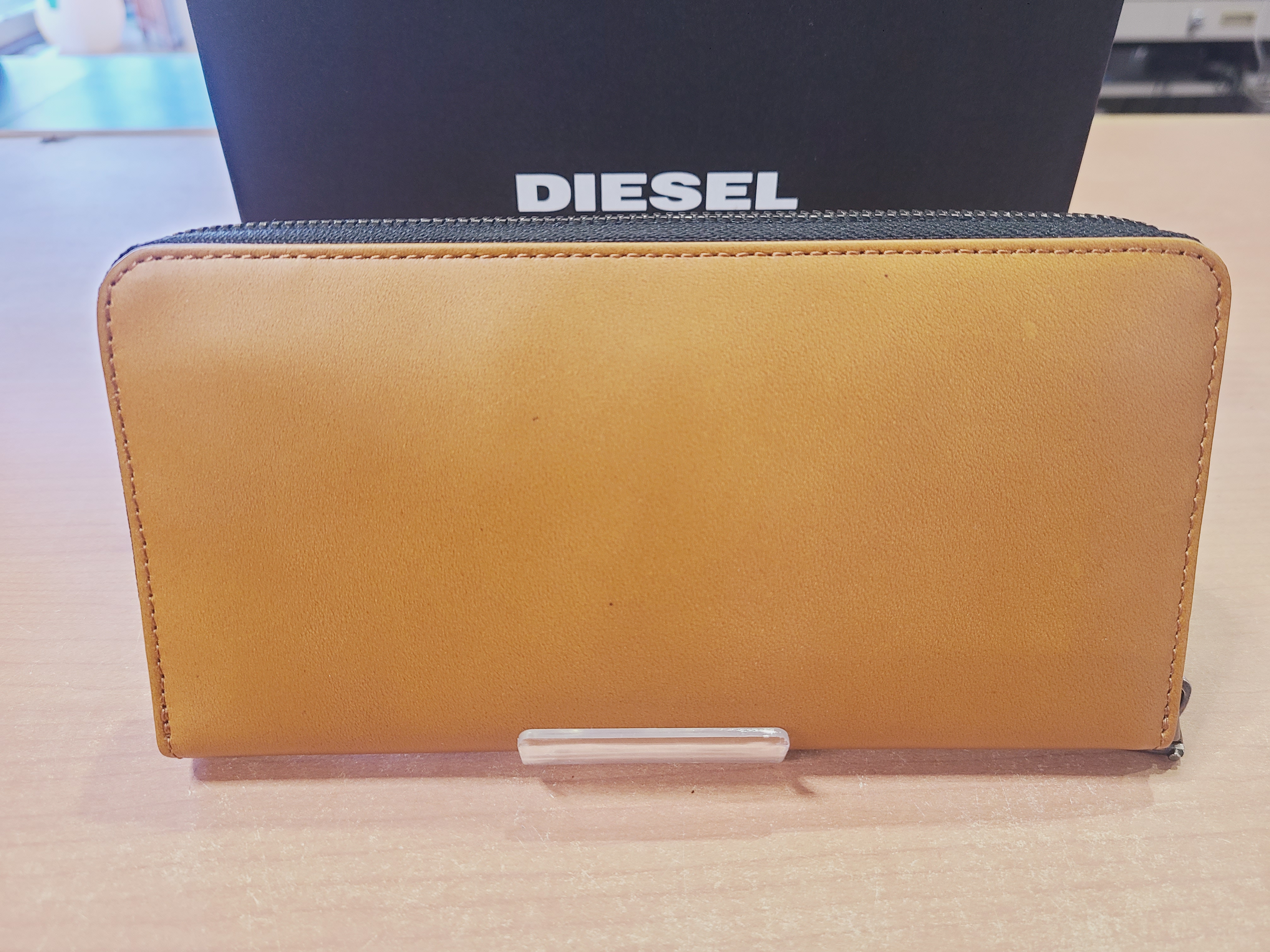 小物 【愛品館市原店】DIESEL 長財布