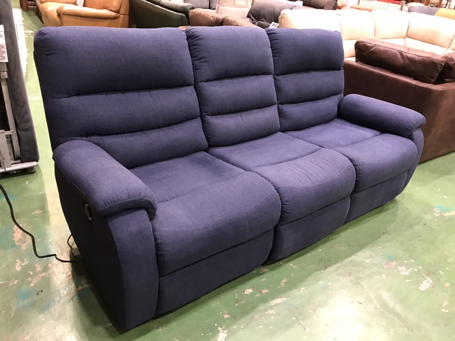 ニトリ｜3人用電動テーブル付｜リクライニングソファ｜ビリーバー3買取  