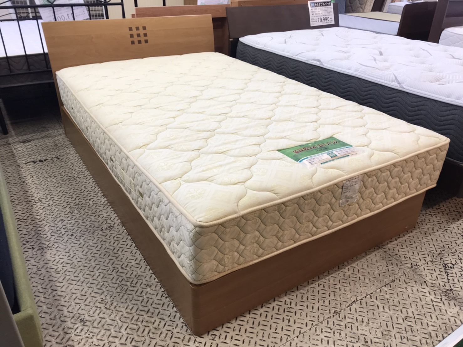 フランスベッド｜セミダブルベッド｜E-MAXスプリング買取致しました  