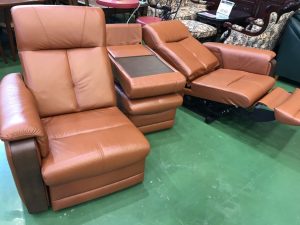 島忠ホームズ｜3人掛｜本革｜電動リクライニングソファ買取致しました 