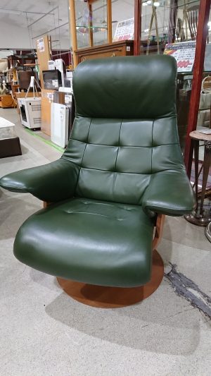 カリモク家具｜RU72｜ザ・ファースト｜本革リクライニングソファ買取致しました｜愛品館千葉店