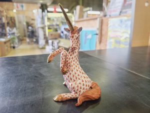 ヘレンド Herendユニコーン角獣(金彩仕上げ)