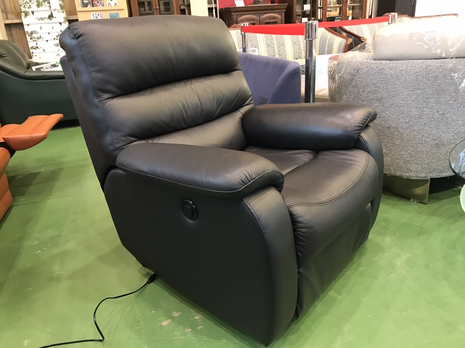 ニトリ｜1人掛電動本革リクライニングソファ｜ビリーバー3本革買取致し  