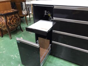 古賀家具｜スライド扉キッチンボード｜ネオ140買取致しました｜愛品館 