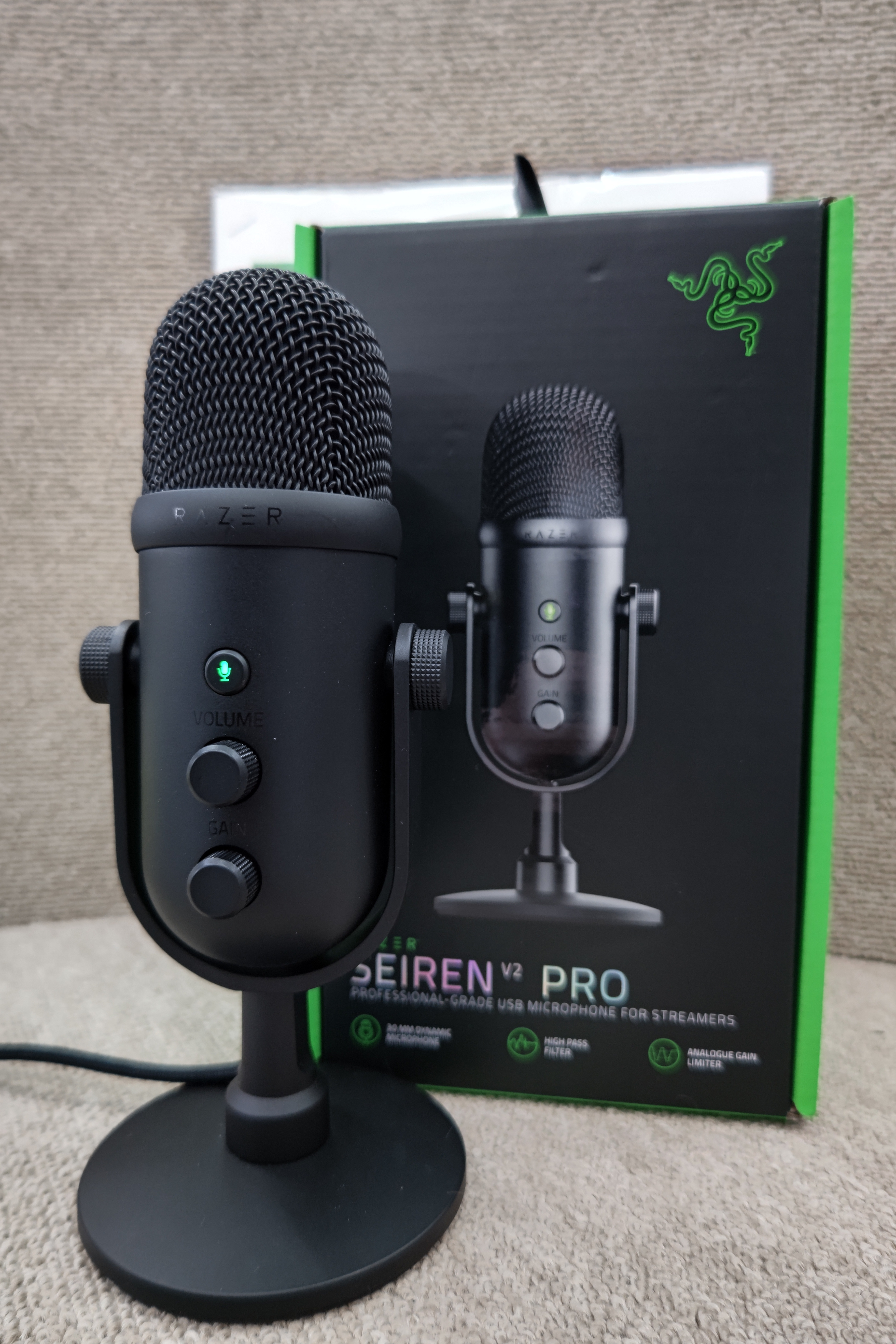Razer Seiren V2 Pro ゲーミングマイク レイザー