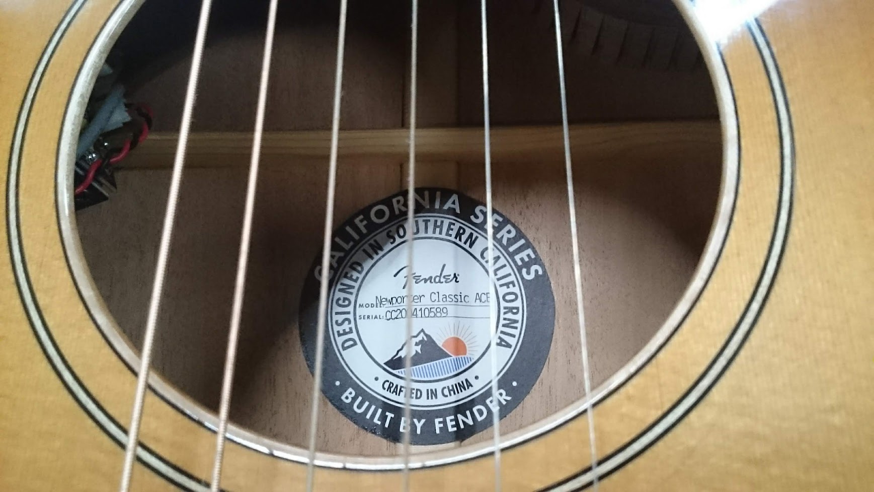 FENDER| エレアコ| NEWPORTER CLASSIC | 買取いたしました|愛品倶楽部 