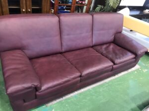 イタリア製｜3人掛ソファ｜総本革｜ワインレッド買取致しました｜愛品  