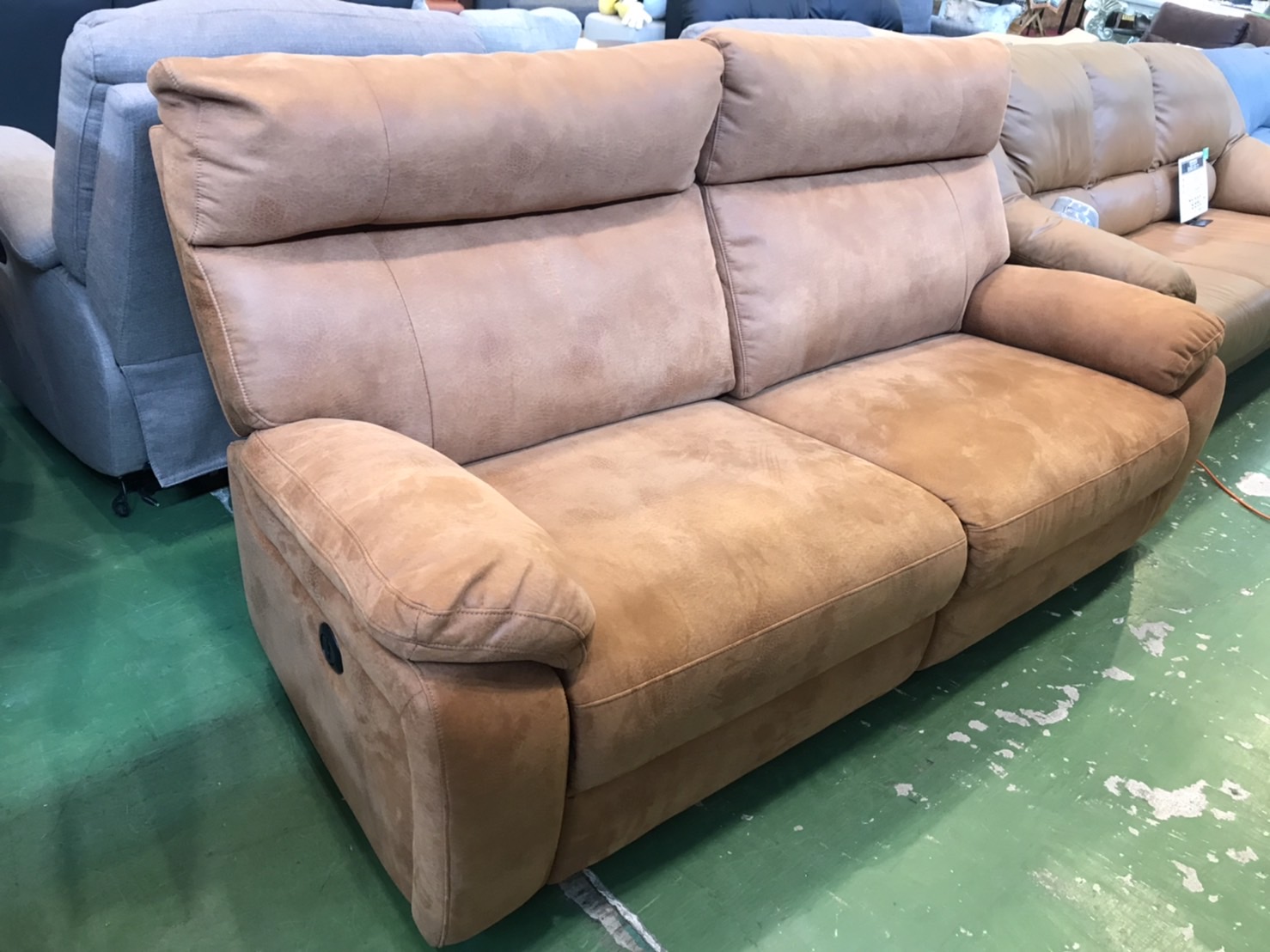 3人掛電動リクライニングソファ｜ミルクリーク買取致しました｜愛品館 