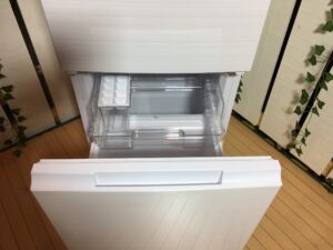 SHARP｜2022年製｜152L 2ドア冷凍冷蔵庫｜SJ-D15H買取しました｜愛品館  