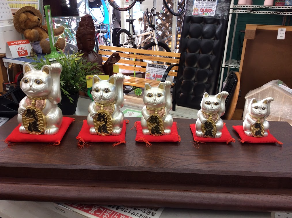 栄月 招き猫 置物 買取致しました｜愛品館千葉店 | リサイクルショップ 