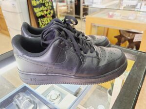 NIKE AIR FORCE 1 All Blackナイキ エアフォース 1 ロー スニーカー 黒 ブラック メンズ CW2288-001