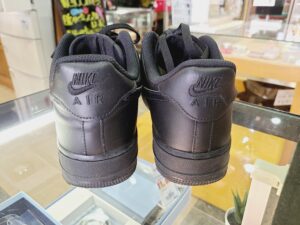 NIKE  AIR FORCE 1ロー スニーカー