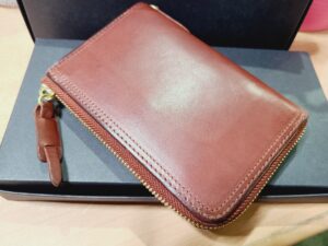 コルボフェイス ブライドルレザー シリーズ Ｌ字小銭入れ付き 二つ折り財布