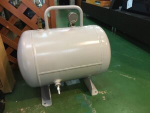 JUN-AIR｜給油式コンプレッサー6－15＋エアータンク＋エアーリール 
