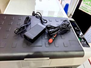 ポータブル 冷凍庫 車載冷蔵庫 30L 2室 ポータブル 1年保証 -20℃〜10℃  USB給電可能 ミニ冷蔵庫  急速冷凍 12V 24V車に対応 AC DC電源対応