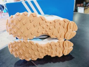 アディダス ハイパーターフ  メンズ カジュアル シューズ Originals Hyperturf GX4487