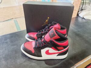 エアジョーダン 1 ミッド メンズ カジュアル シューズ Air Jordan 1 Mid Bred Toe 554724-079