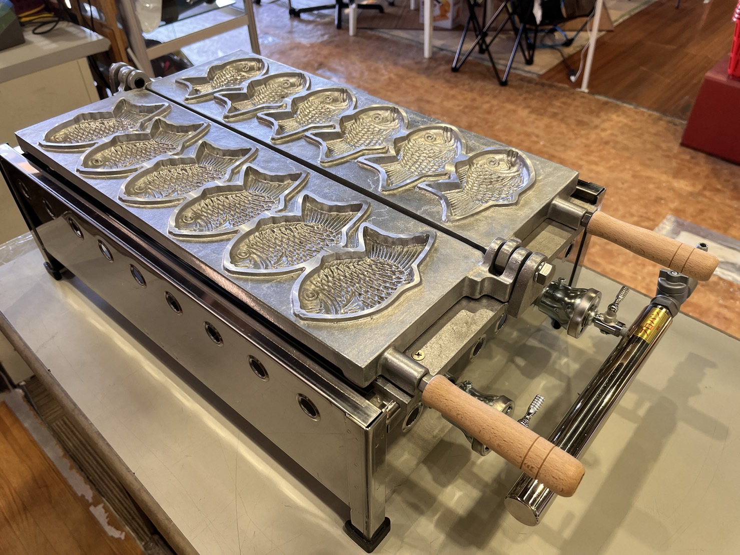 ガス式 たい焼き器 1連式 6匹 LPガス用買取いたしました｜愛品館市原店 